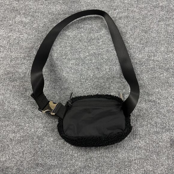 Lululemon Everywhere Fleece 1L Sherpa Crossbody Belt Bag Black Casual Chic Cozy - Picture 5 of 14